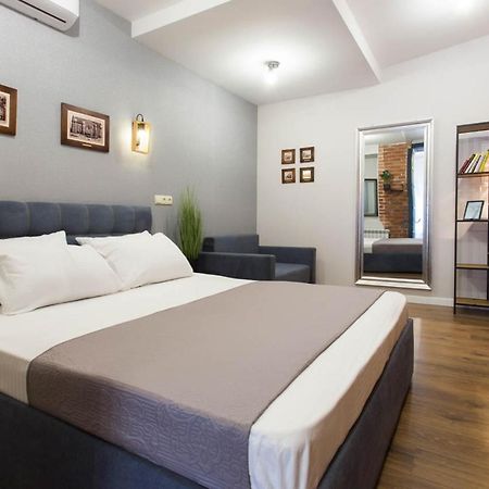 Cozy Apartment In The Center - Podilskyi Lane 7 ハルキウ エクステリア 写真
